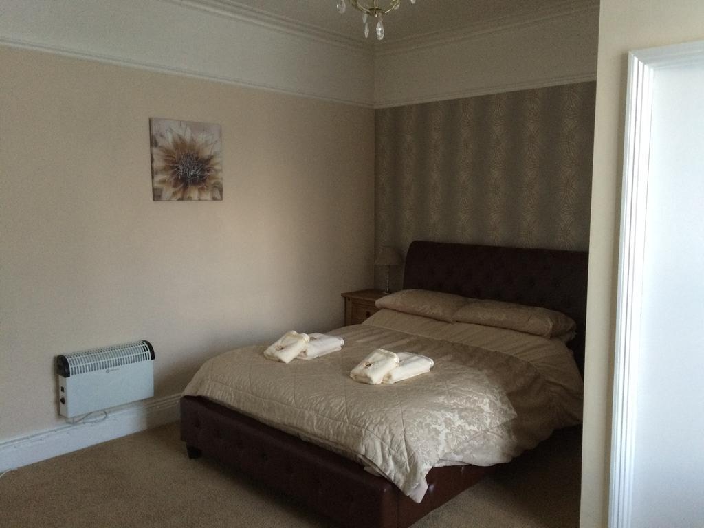Hilbury Court Hotel Trowbridge Esterno foto