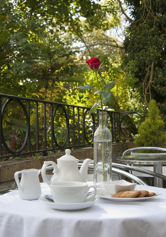 Hilbury Court Hotel Trowbridge Esterno foto