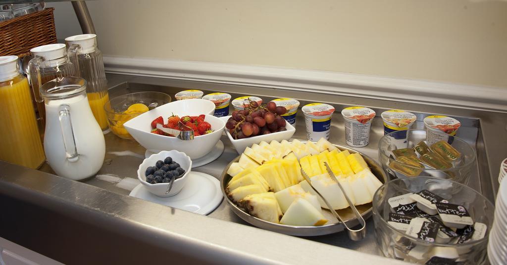 Hilbury Court Hotel Trowbridge Esterno foto