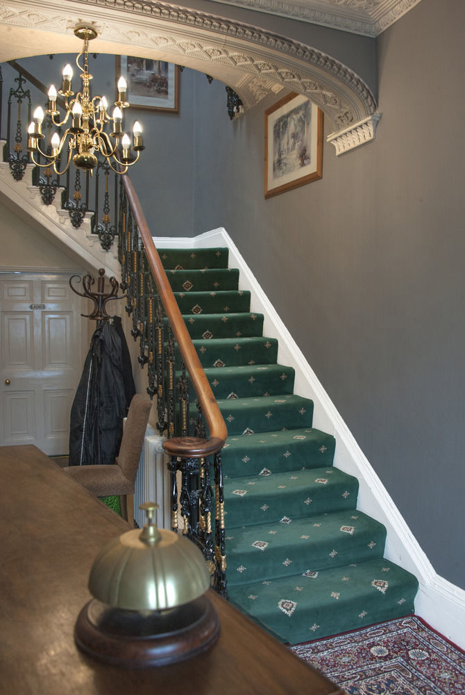 Hilbury Court Hotel Trowbridge Esterno foto