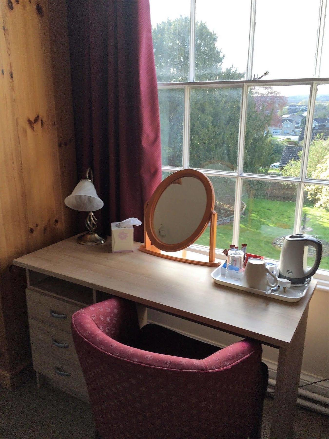 Hilbury Court Hotel Trowbridge Esterno foto